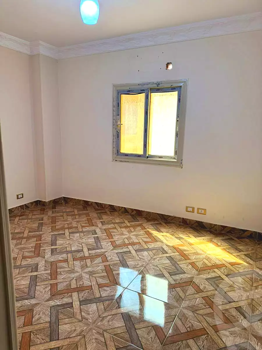 https://aqarmap.com.eg/ar/listing/7231797-for-sale-cairo-6th-of-october-el-ahyaa-neighborhood-3rd-al-hay-al-thalith-st