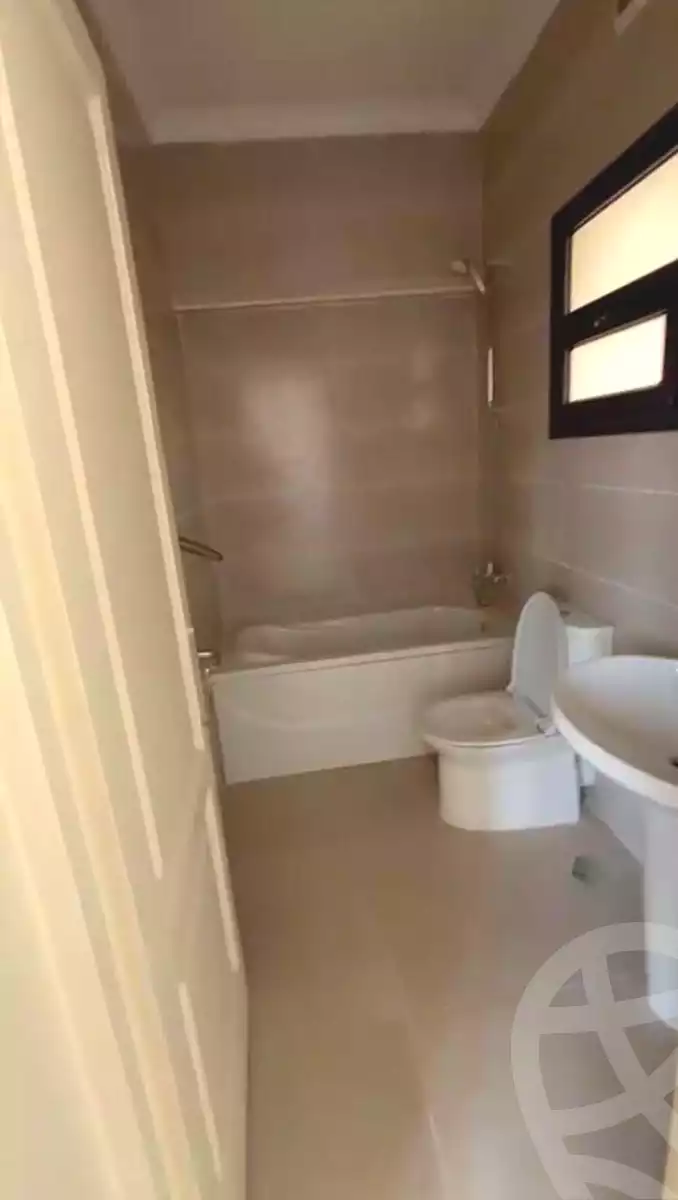 https://aqarmap.com.eg/ar/listing/7231840-for-rent-cairo-new-cairo-madinaty-eighth-zone-buildings-madinaty-b-8