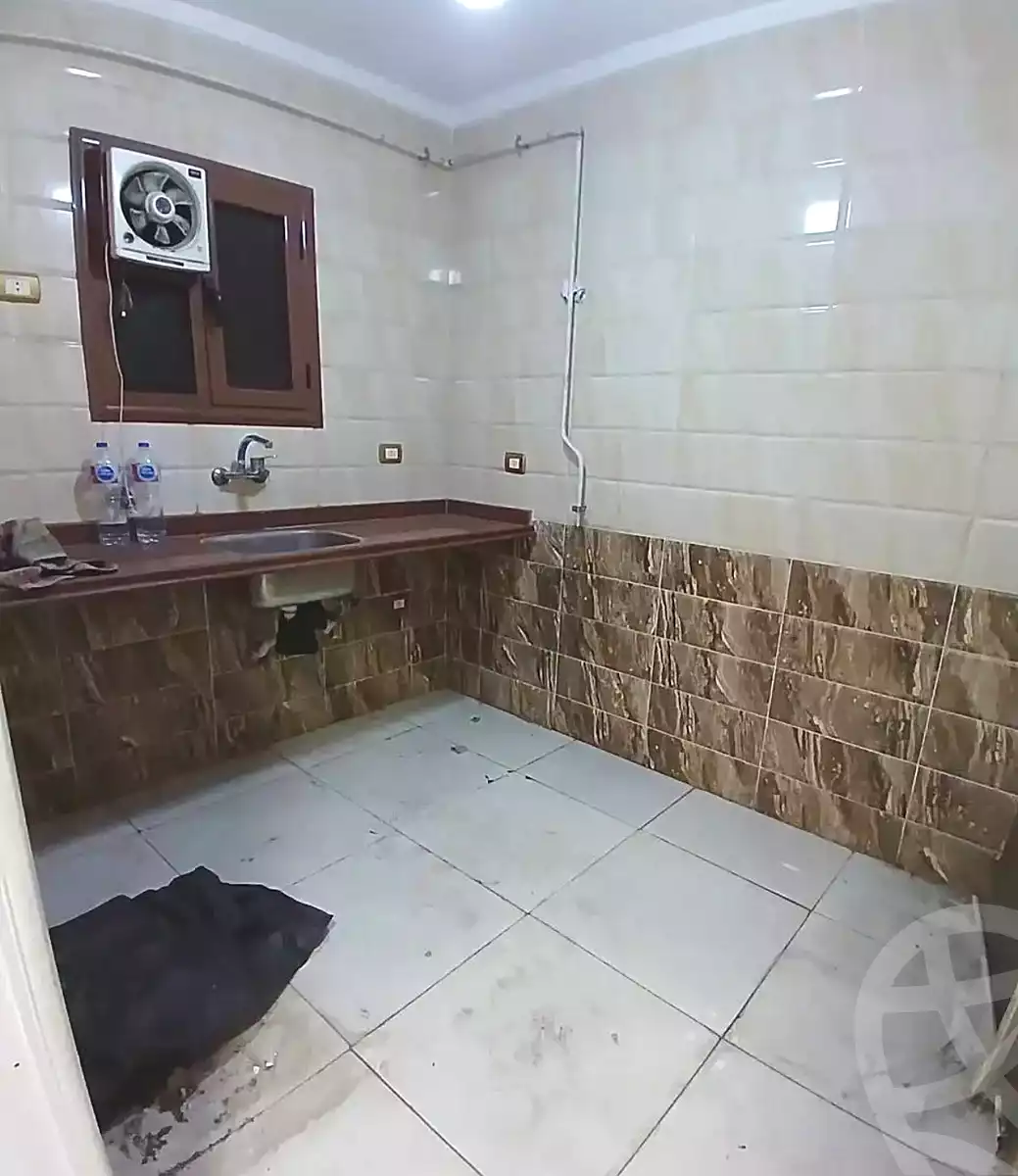 https://aqarmap.com.eg/ar/listing/7231955-for-rent-alexandria-el-asafra-l-sfr-bhry