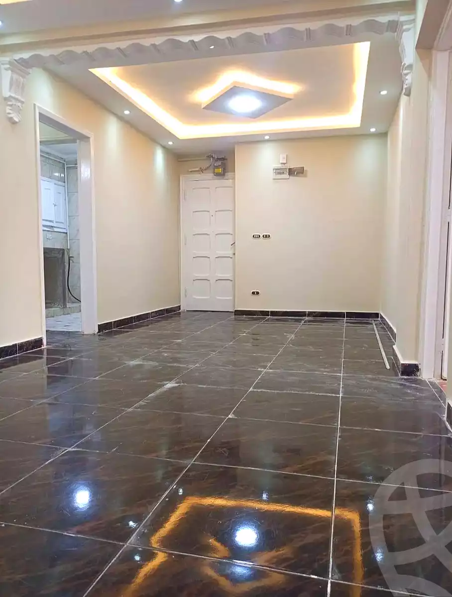 https://aqarmap.com.eg/ar/listing/7233014-for-sale-alexandria-al-agamy-el-hanouvel-el-kholafaa-el-rashdeen-st