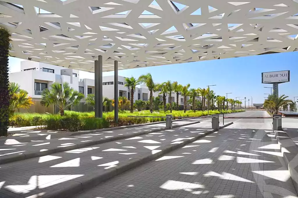 https://aqarmap.com.eg/ar/listing/7233956-for-sale-cairo-el-shorouk-compounds-al-burouj-compound-imkan