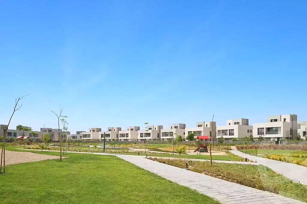 https://aqarmap.com.eg/ar/listing/7234203-for-sale-cairo-el-shorouk-compounds-al-burouj-compound-imkan