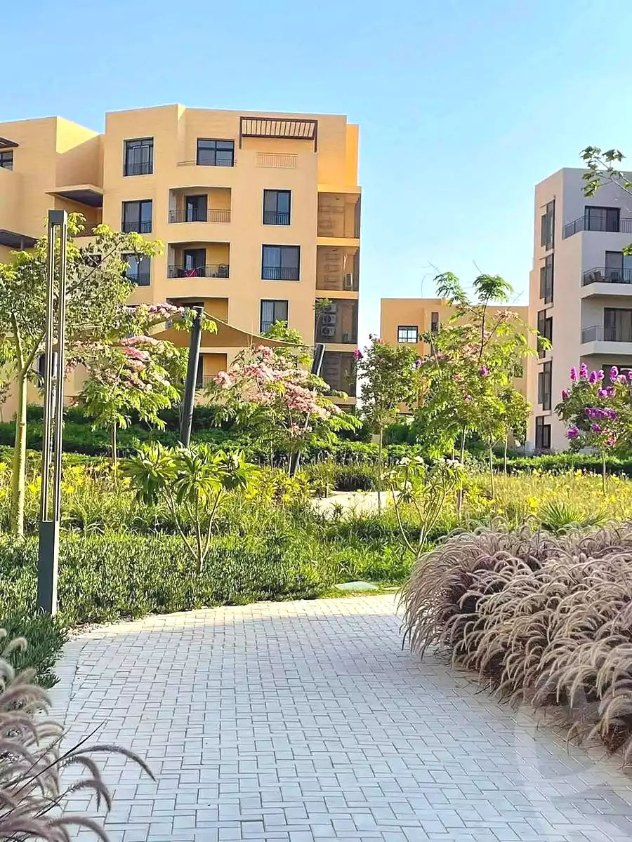 https://aqarmap.com.eg/ar/listing/7234151-for-sale-cairo-6th-of-october-hadaeq-october-compounds-o-west-club-yard-o-west