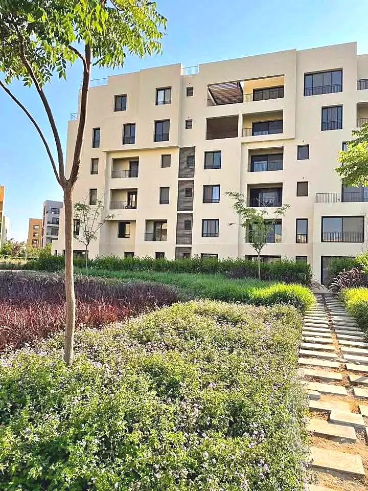 https://aqarmap.com.eg/ar/listing/7234152-for-sale-cairo-6th-of-october-hadaeq-october-compounds-o-west-club-yard-o-west