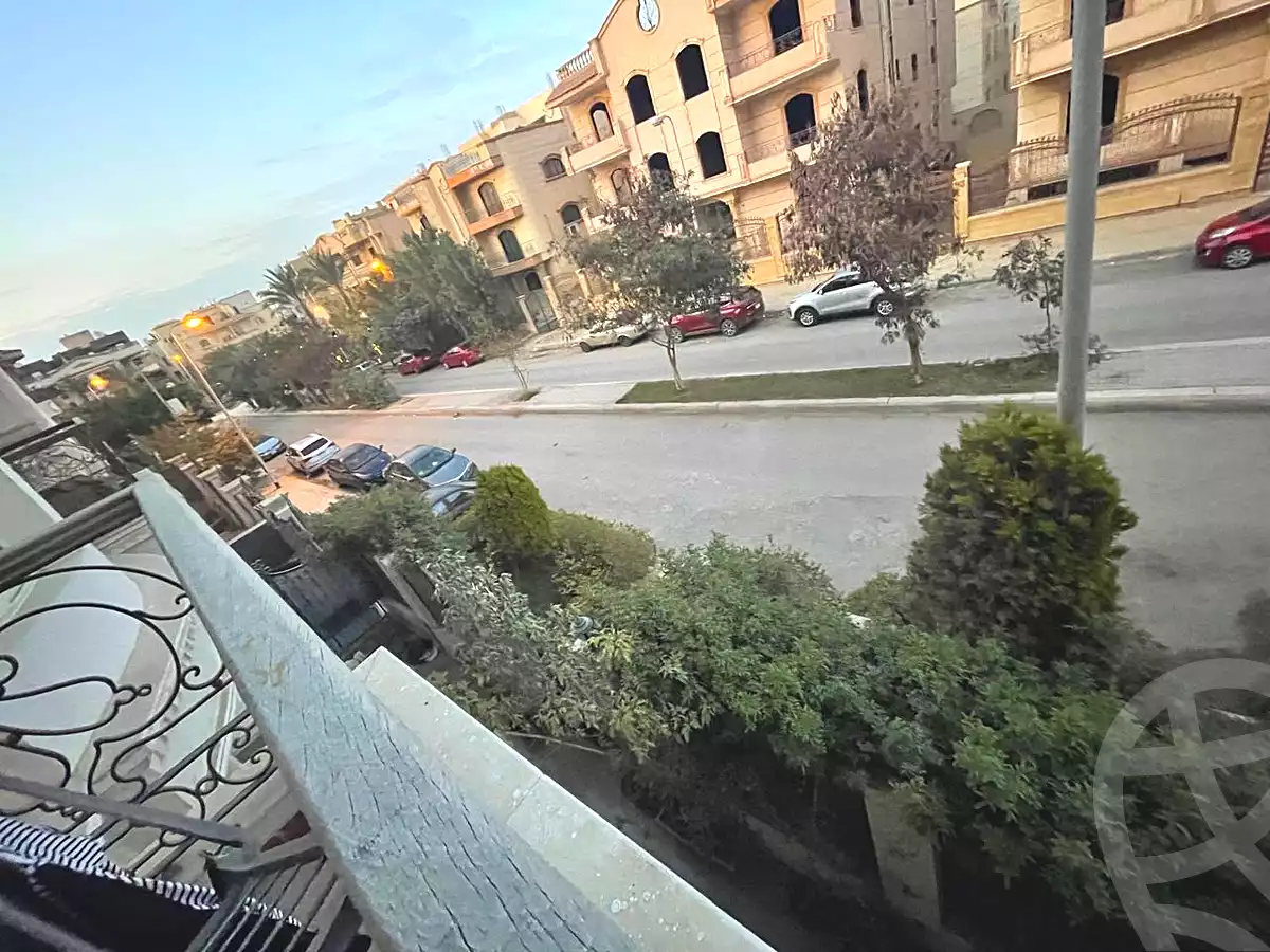 https://aqarmap.com.eg/ar/listing/7234752-for-sale-cairo-new-cairo-el-ahyaa-first-neighborhood-street-1