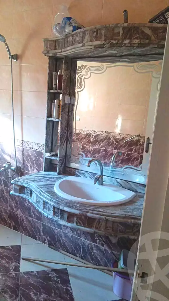 https://aqarmap.com.eg/ar/listing/7234628-for-sale-alexandria-al-agamy-lbytsh-el-hanafeya-st