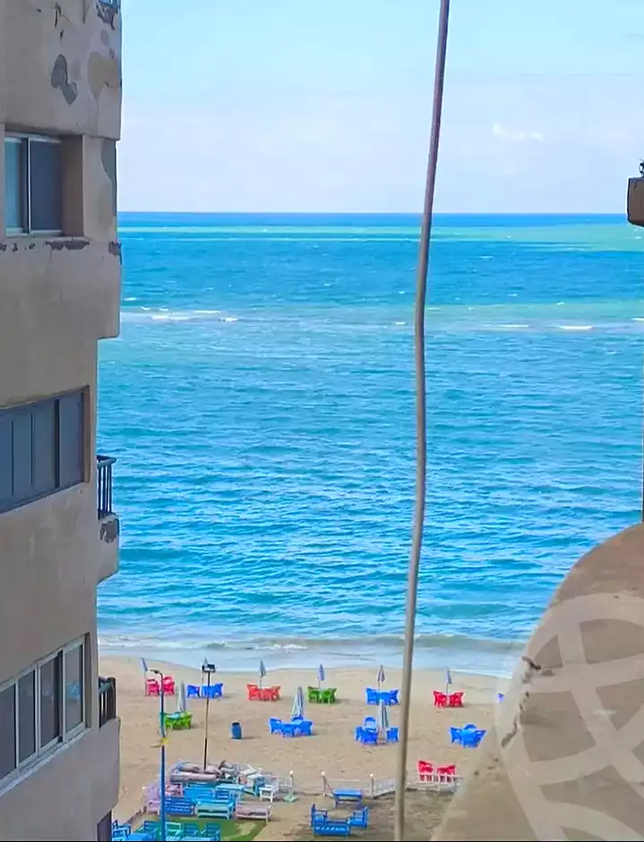 https://aqarmap.com.eg/ar/listing/7234827-for-sale-alexandria-glim
