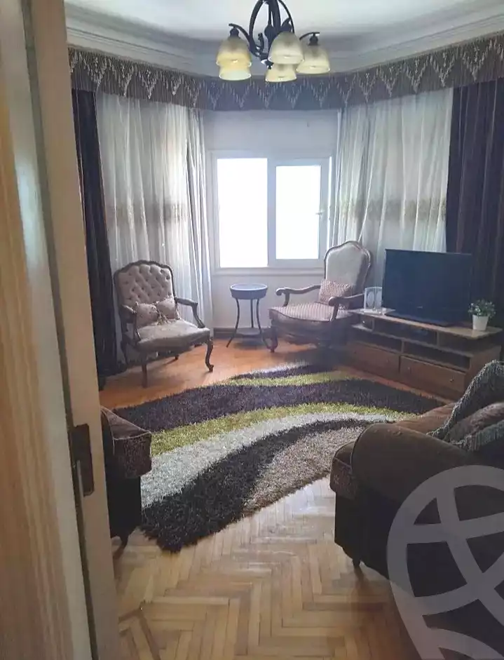 https://aqarmap.com.eg/ar/listing/7234858-for-rent-alexandria-mht-lrml