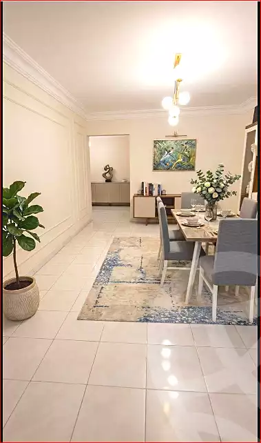 https://aqarmap.com.eg/ar/listing/7234967-for-sale-cairo-helwan-ahmed-enci-st