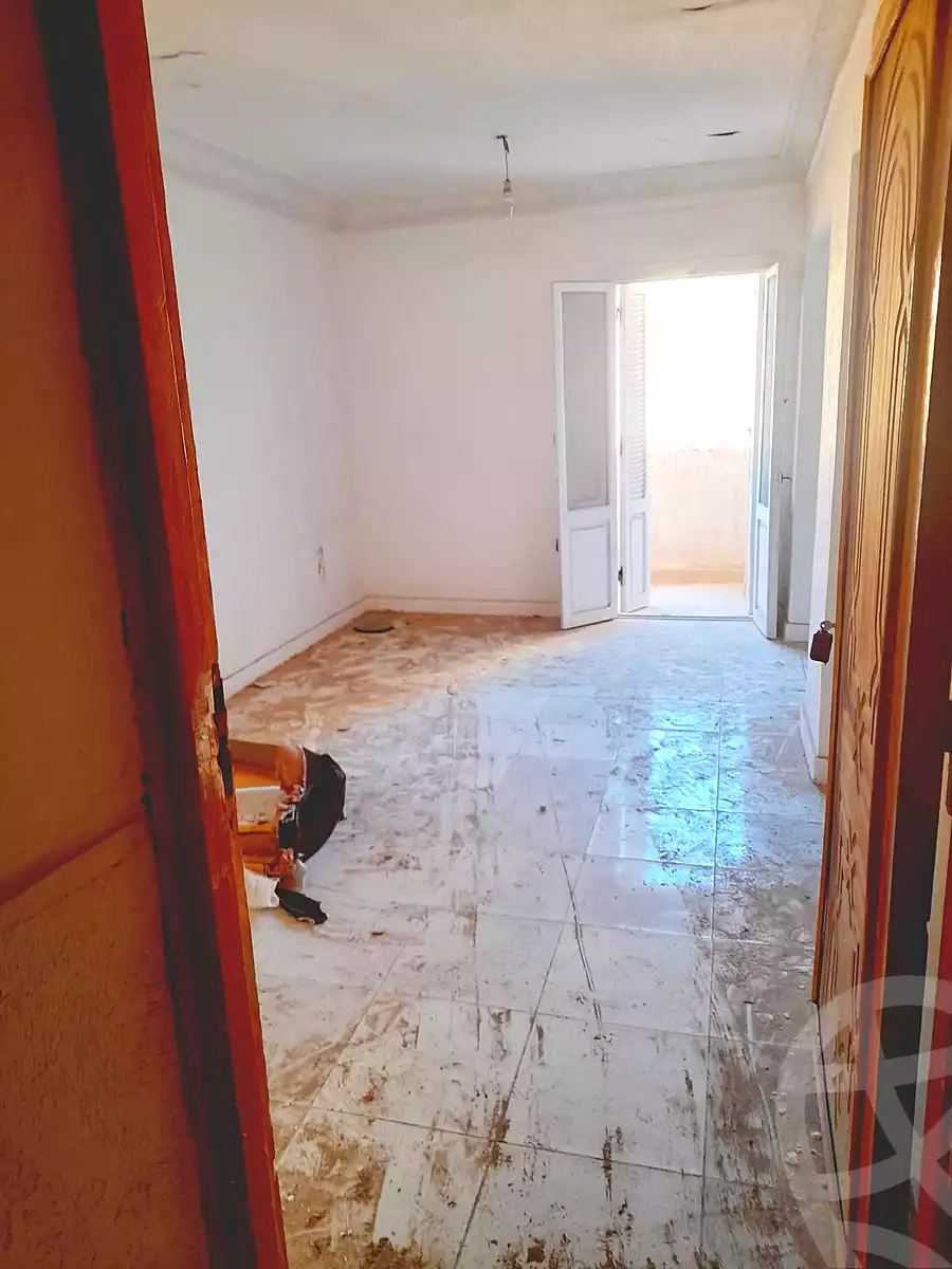 https://aqarmap.com.eg/en/listing/7235120-for-sale-alexandria-al-agamy-bw-ywsf-redbekas-st