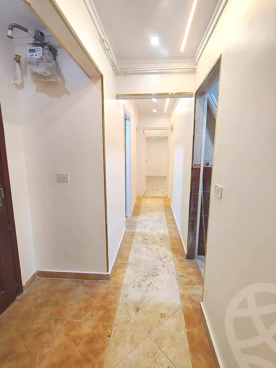 https://aqarmap.com.eg/ar/listing/7235312-for-sale-alexandria-sydy-bshr-sydy-bshr-bhry-shr-mhmwd-l-yswy