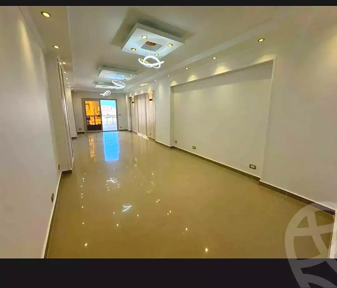 https://aqarmap.com.eg/ar/listing/7235488-for-sale-alexandria-sydy-bshr-sydy-bshr-bhry-shr-mhmwd-l-yswy