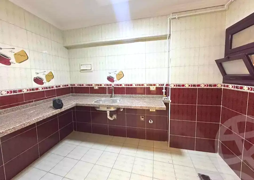 https://aqarmap.com.eg/ar/listing/7235488-for-sale-alexandria-sydy-bshr-sydy-bshr-bhry-shr-mhmwd-l-yswy