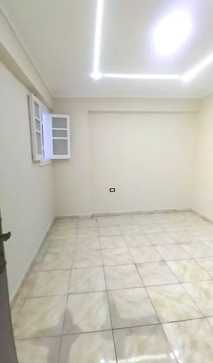 https://aqarmap.com.eg/en/listing/7235998-for-sale-alexandria-el-asafra-l-sfr-qbly