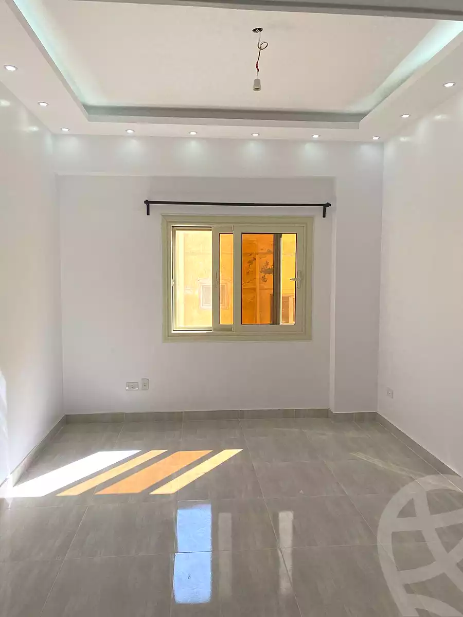 https://aqarmap.com.eg/ar/listing/7236053-for-rent-cairo-new-cairo-ganob-el-akadamiya-south-academy-d-khaled-ibn-el-waleed-st