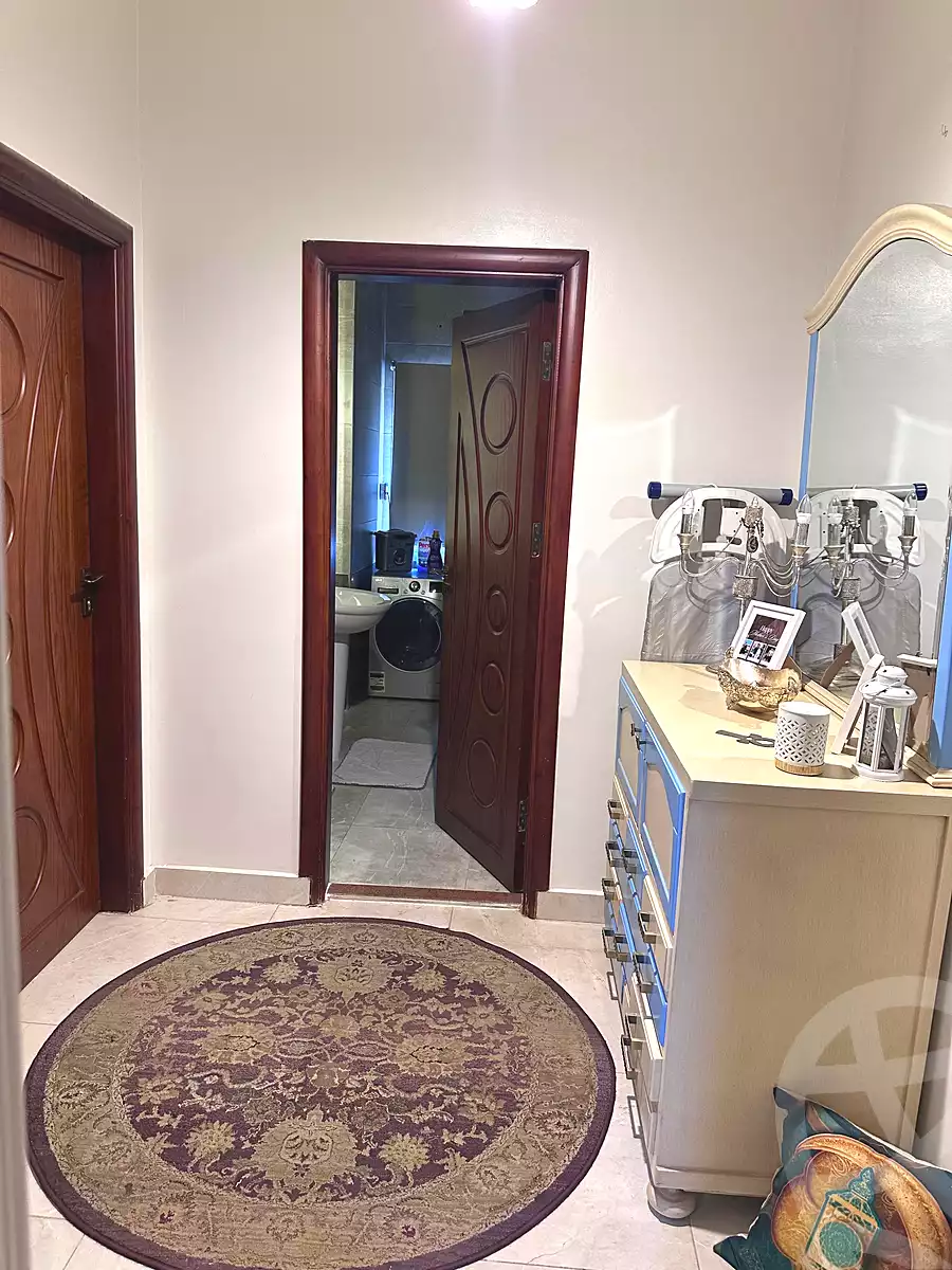 https://aqarmap.com.eg/ar/listing/7236229-for-sale-cairo-new-cairo-compounds-hayati-residence
