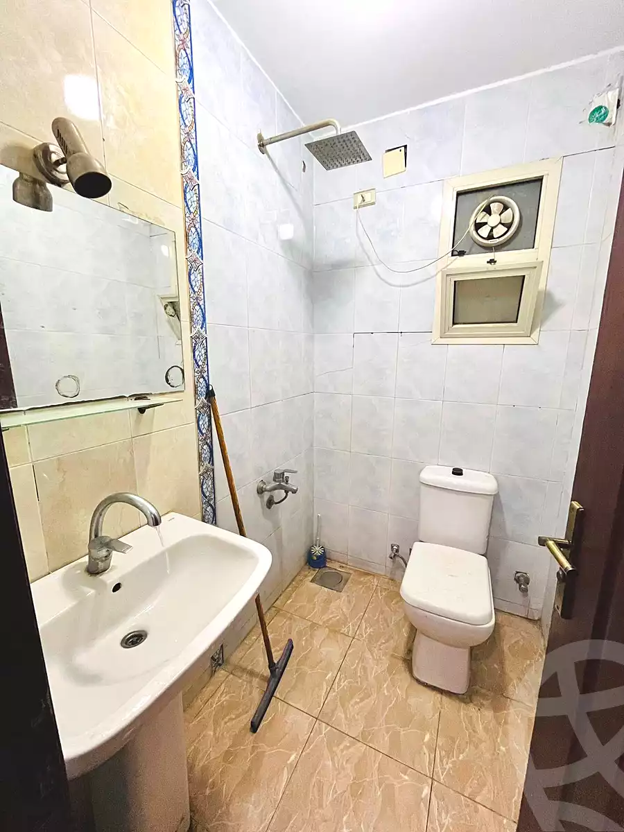 https://aqarmap.com.eg/ar/listing/7236364-for-rent-cairo-6th-of-october-el-ahyaa-neighborhood-1st-sixth-neighborhood