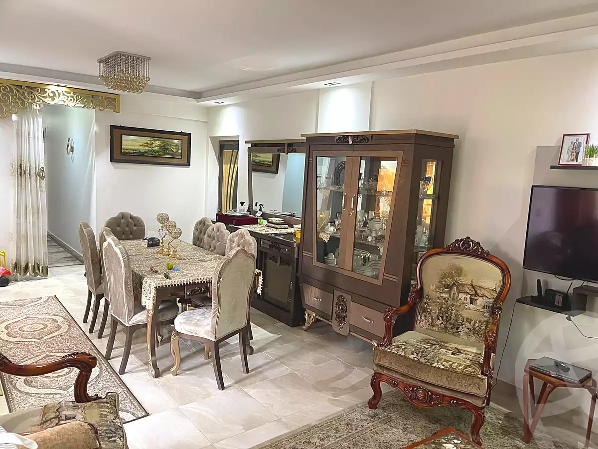 https://aqarmap.com.eg/ar/listing/7236396-for-sale-cairo-6th-of-october-hadaeq-october-compounds-el-fardoos-city