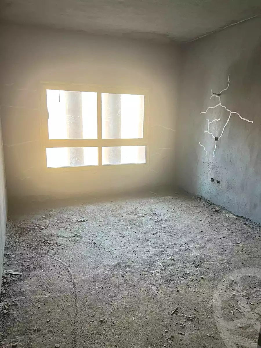 https://aqarmap.com.eg/ar/listing/7236767-for-sale-cairo-el-sheikh-zayed-city-compounds-greens