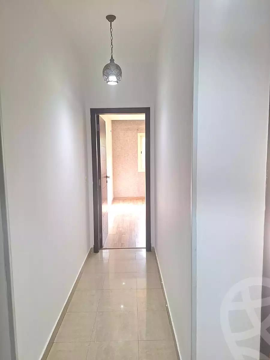 https://aqarmap.com.eg/ar/listing/7236991-for-rent-cairo-el-sheikh-zayed-city-compounds-dh-drys