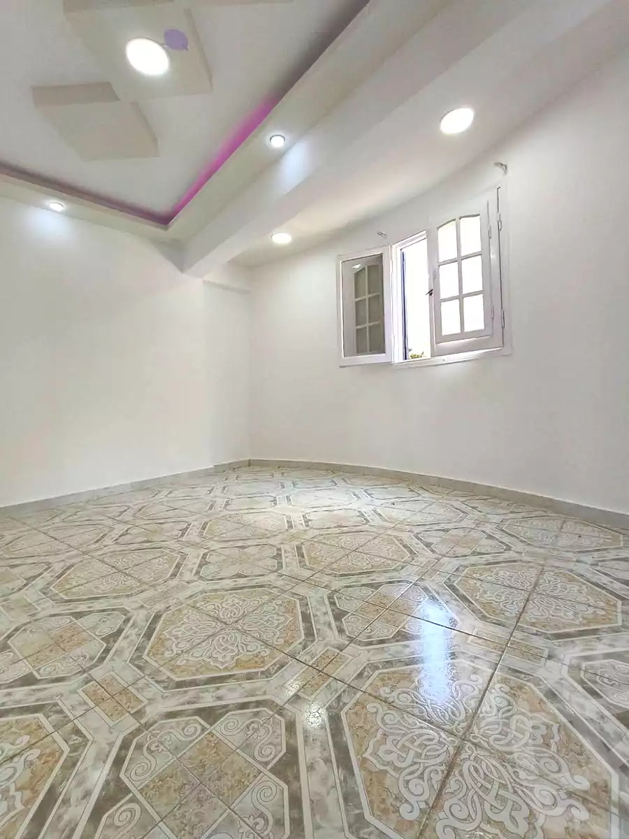 https://aqarmap.com.eg/ar/listing/7237048-for-sale-alexandria-al-agamy-shataa-el-nakheel