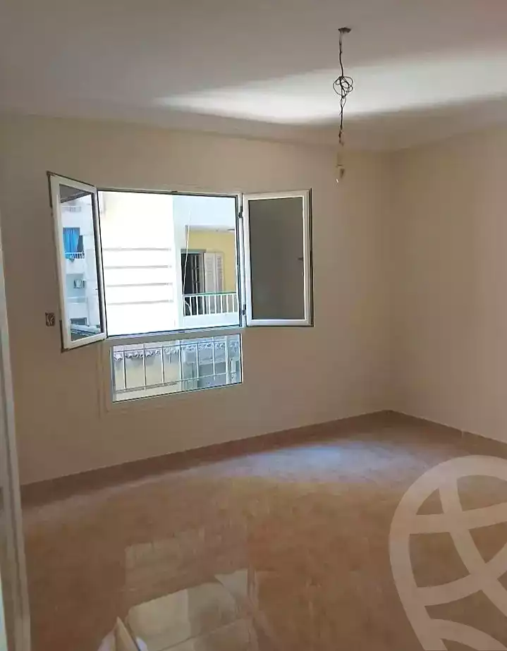 https://aqarmap.com.eg/ar/listing/7237126-for-rent-alexandria-miami-mahmoud-el-isawy-st
