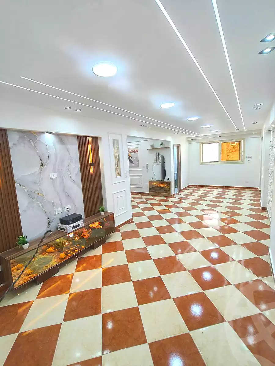 https://aqarmap.com.eg/ar/listing/7237369-for-sale-alexandria-sydy-bshr-sydy-bshr-bhry-shr-mhmwd-l-yswy