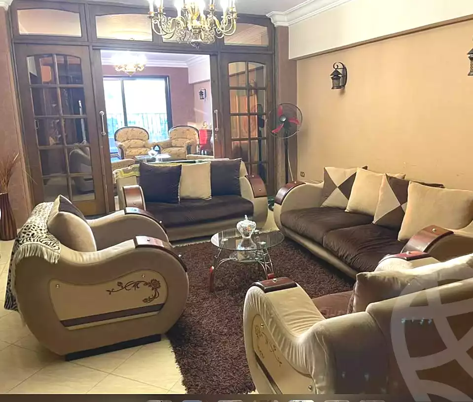 https://aqarmap.com.eg/en/listing/7237384-for-sale-cairo-helwan-helwan-el-sharkeya-heidar-st