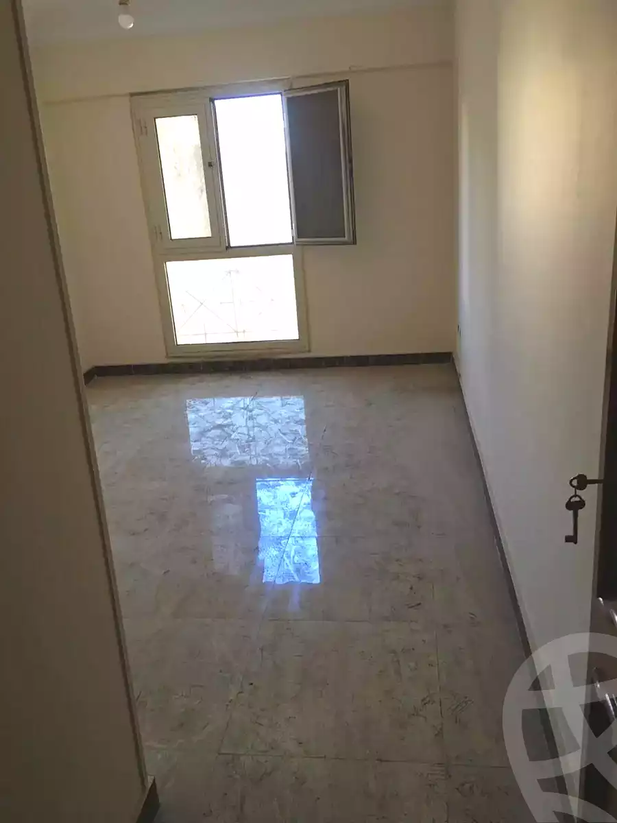 https://aqarmap.com.eg/en/listing/7237396-for-sale-alexandria-moharram-bey