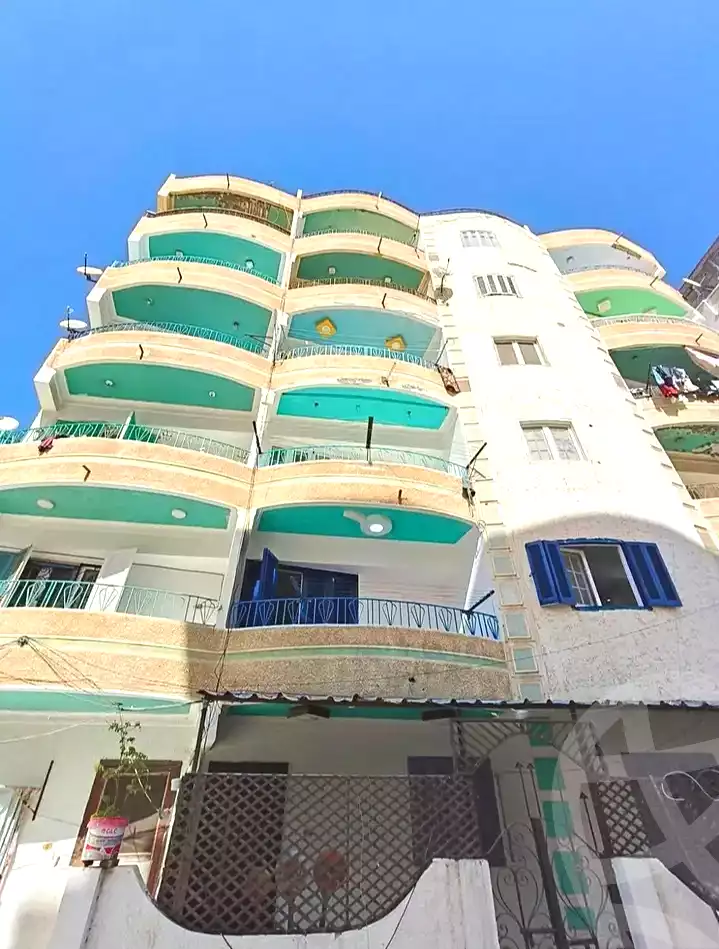 https://aqarmap.com.eg/ar/listing/7237493-for-sale-alexandria-al-agamy-shataa-el-nakheel