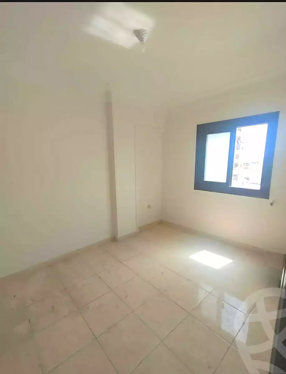 https://aqarmap.com.eg/ar/listing/7235879-for-sale-alexandria-al-agamy-lbytsh-shahr-al-assal-st
