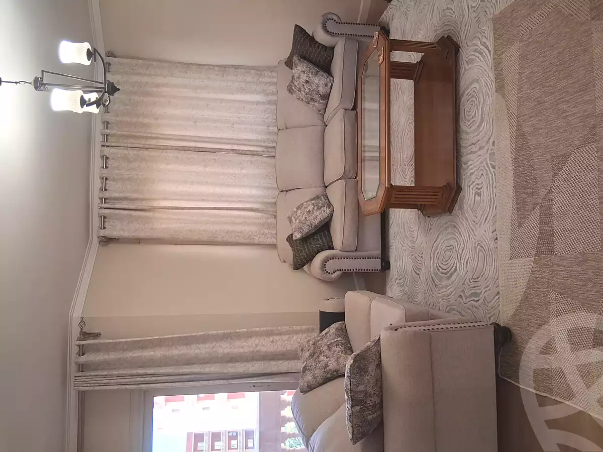 https://aqarmap.com.eg/en/listing/7223941-for-sale-cairo-new-cairo-compounds-zohour-life-compound