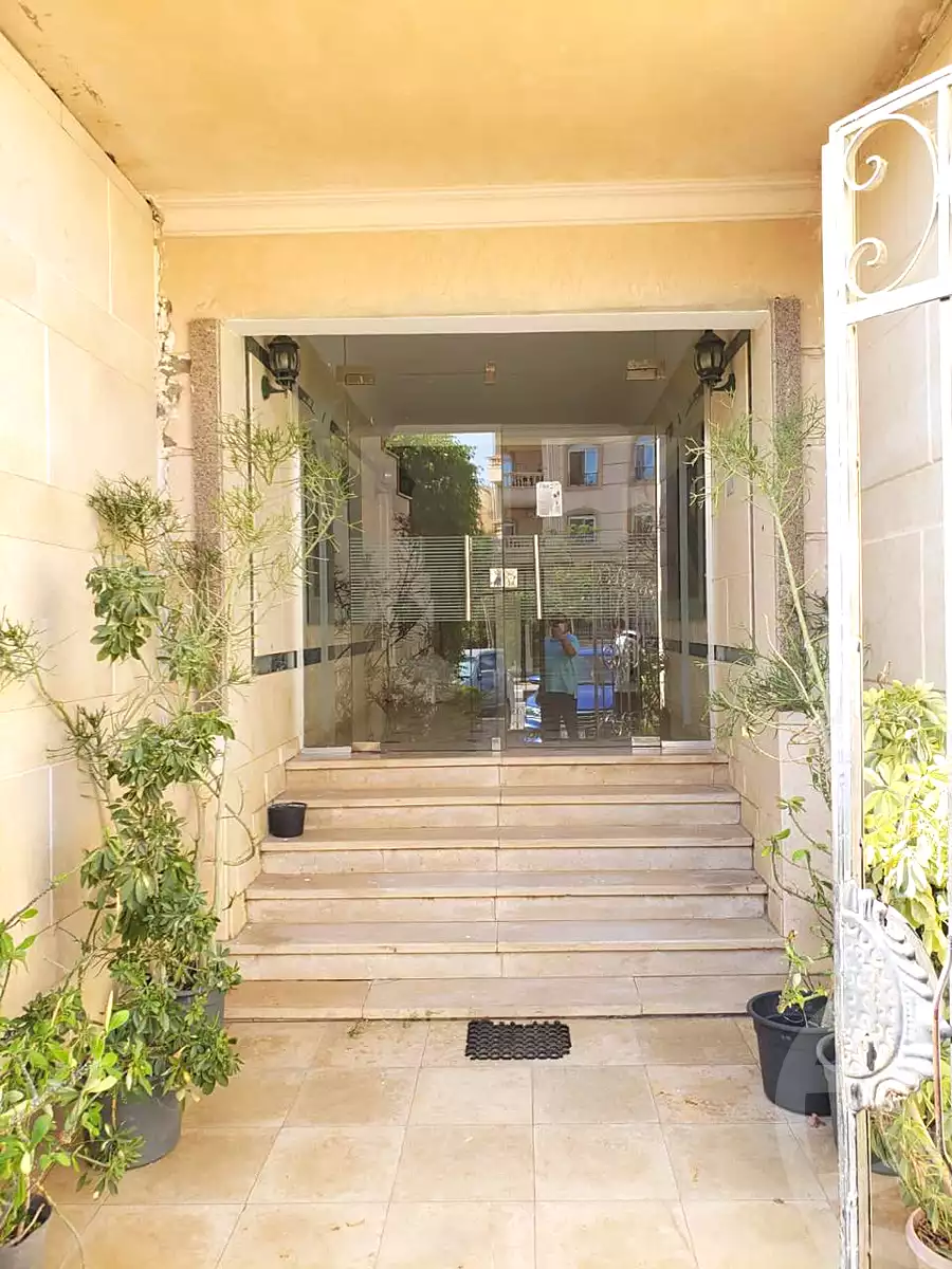 https://aqarmap.com.eg/ar/listing/7237895-for-sale-cairo-new-cairo-el-yassamin-el-yasmeen-3-mohamed-rahim-st