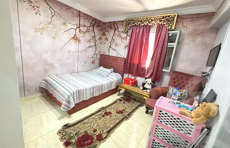 https://aqarmap.com.eg/ar/listing/7237917-for-sale-alexandria-moharram-bey-ali-al-askandarani-st