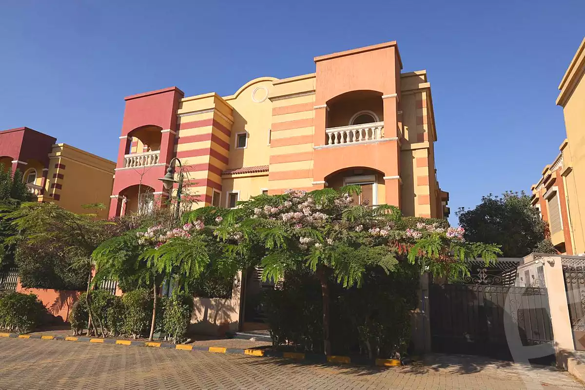 https://aqarmap.com.eg/en/listing/7237965-for-sale-cairo-new-cairo-compounds-fleur-de-ville