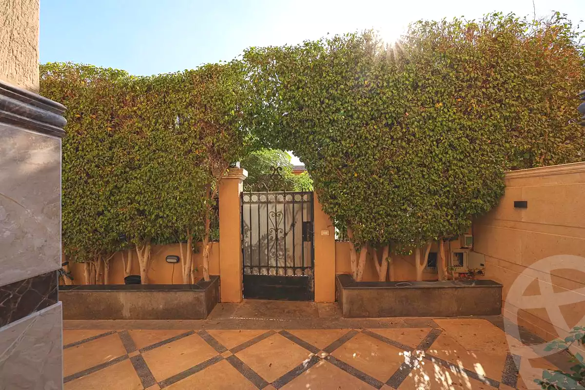 https://aqarmap.com.eg/en/listing/7237965-for-sale-cairo-new-cairo-compounds-fleur-de-ville