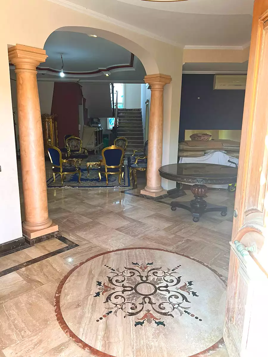 https://aqarmap.com.eg/en/listing/7238223-for-sale-cairo-el-sheikh-zayed-city-compounds-beverly-hills