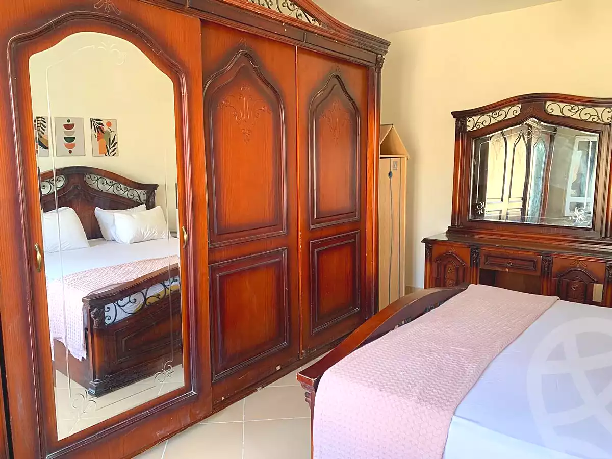 https://aqarmap.com.eg/ar/listing/7238285-for-rent-cairo-6th-of-october-el-hay-el-motamyz-first-touristic-village-el-shaheed-mohammed-abdul-latif-alshimi-st