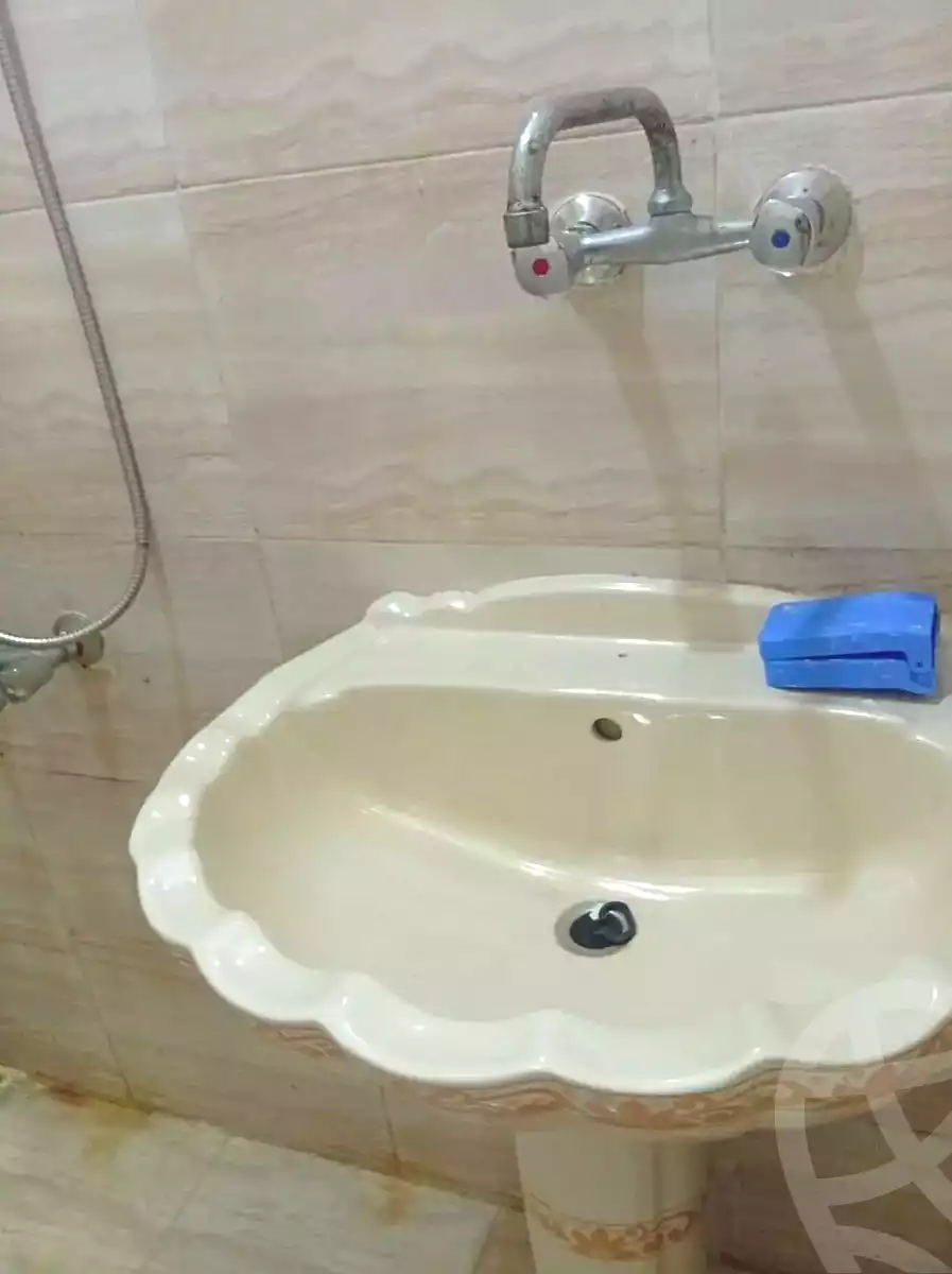 https://aqarmap.com.eg/en/listing/7238604-for-sale-alexandria-al-agamy-el-hanouvel-el-kholafaa-el-rashdeen-st