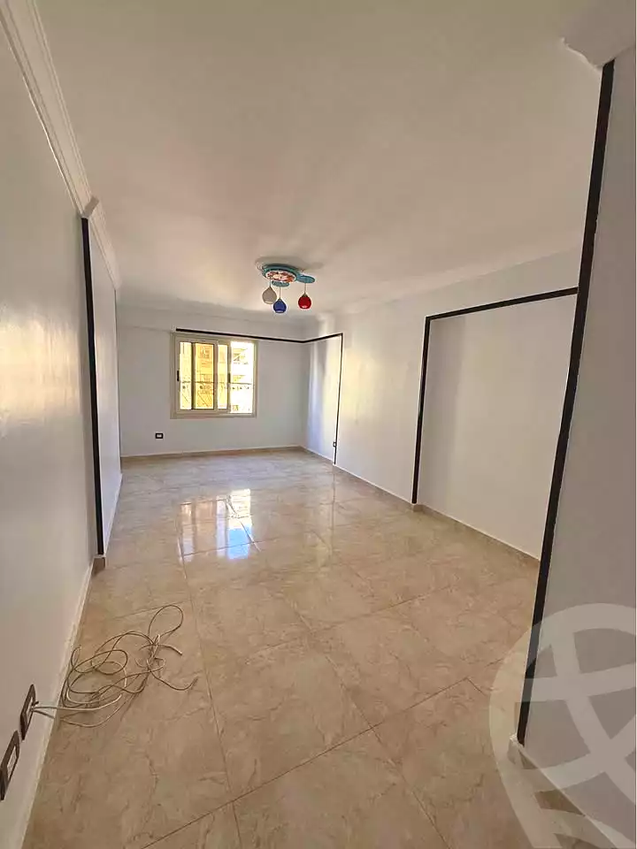 https://aqarmap.com.eg/en/listing/7239027-for-sale-alexandria-el-mandara-shr-jml-bd-lnsr