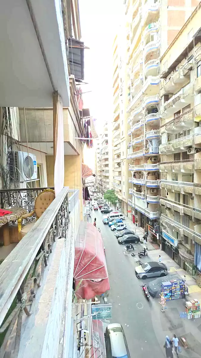 https://aqarmap.com.eg/en/listing/7239120-for-sale-alexandria-el-asafra-salman-el-farsi-st