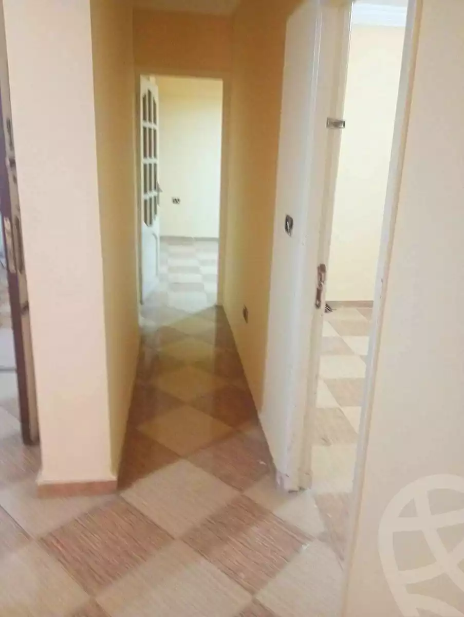 https://aqarmap.com.eg/ar/listing/7239286-for-rent-alexandria-miami