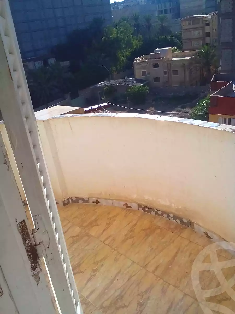 https://aqarmap.com.eg/ar/listing/7239813-for-sale-alexandria-al-agamy-lbytsh-el-hanafeya-st