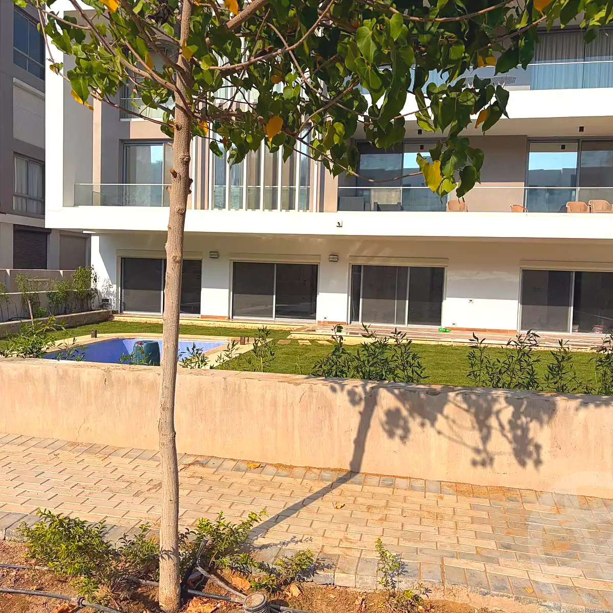 https://aqarmap.com.eg/ar/listing/7240144-for-rent-cairo-6th-of-october-compounds-joulz-compound-inertia