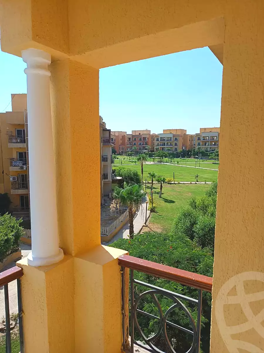 https://aqarmap.com.eg/ar/listing/7240384-for-sale-cairo-el-sheikh-zayed-city-compounds-el-khamayel