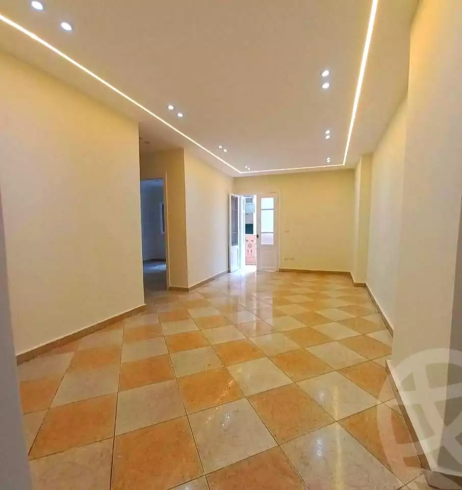 https://aqarmap.com.eg/ar/listing/7240452-for-sale-alexandria-el-asafra-shr-45