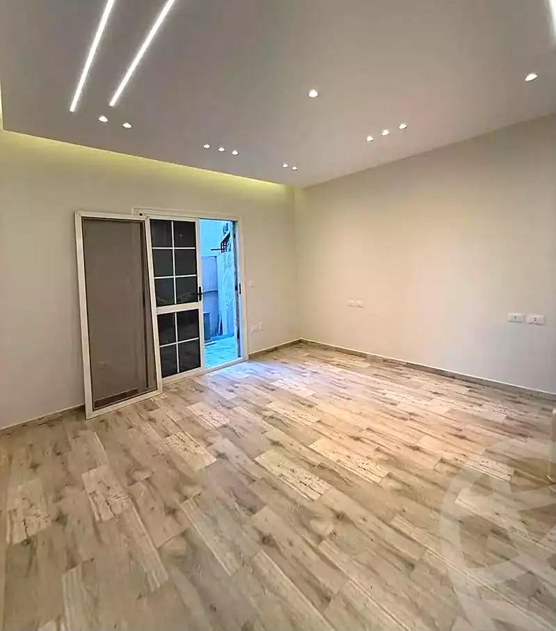 https://aqarmap.com.eg/en/listing/7240430-for-sale-cairo-el-sheikh-zayed-city-compounds-zayed-heights-compound