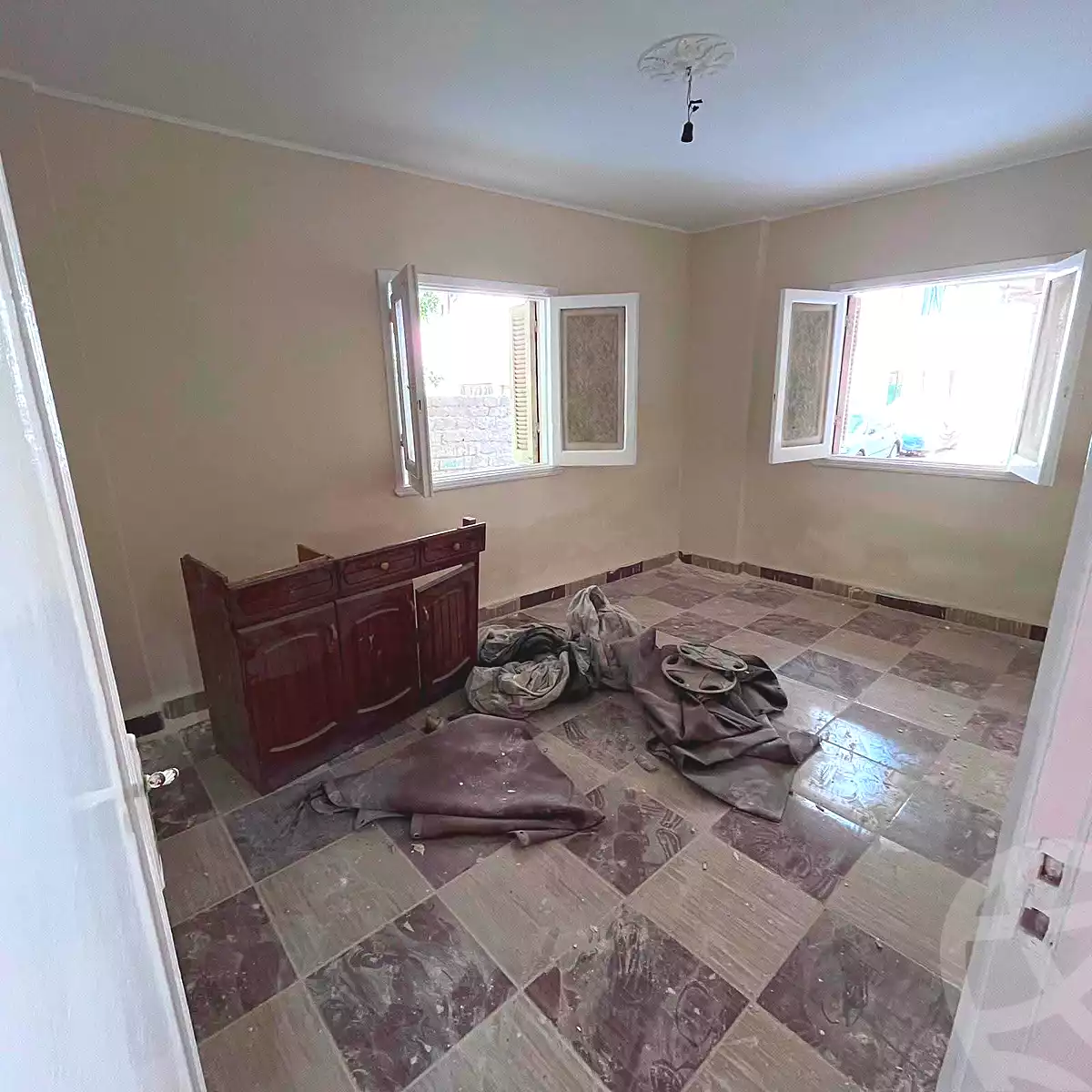 https://aqarmap.com.eg/ar/listing/7240808-for-sale-alexandria-al-agamy-lbytsh-el-tayar-st