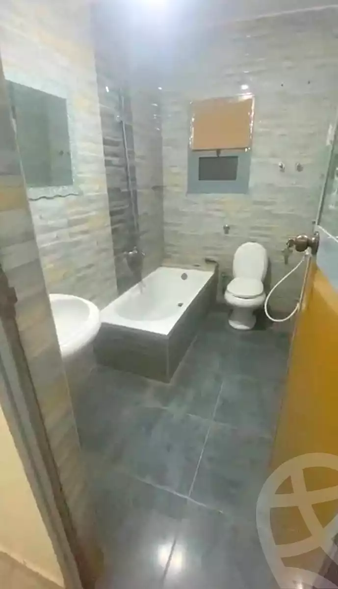 https://aqarmap.com.eg/ar/listing/7241793-for-rent-cairo-helwan-mnshy-yn-hlwn