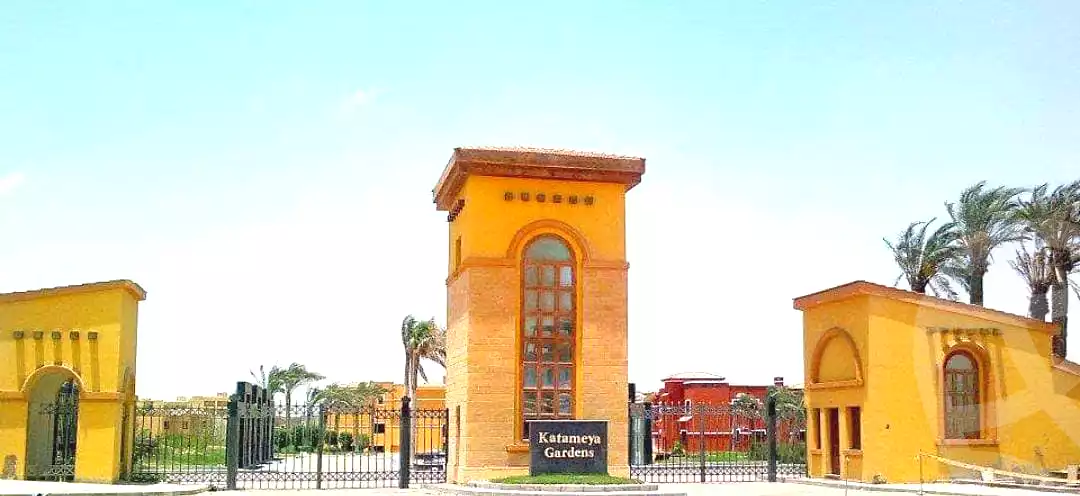 https://aqarmap.com.eg/ar/listing/7242128-for-sale-cairo-new-cairo-compounds-kattameya-gardens